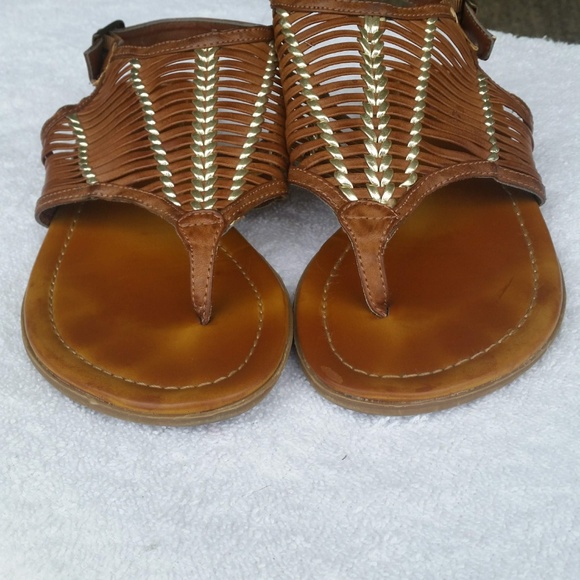 Mia Amour Huarache T Strap Sandals size 6.5 - Picture 2 of 3